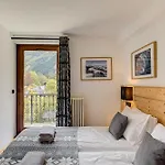 Apartment Winn, Alpes Agency, Central Chamonix, Sleeps 6