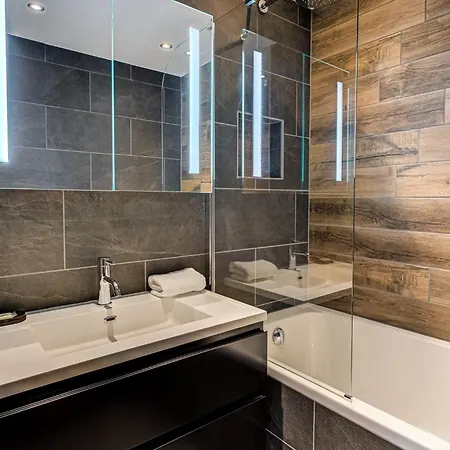 Winn, Alpes Travel, Chamonix, Sleeps 6 アパート