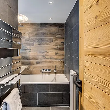 Winn, Alpes Travel, Chamonix, Sleeps 6 * 霞慕尼