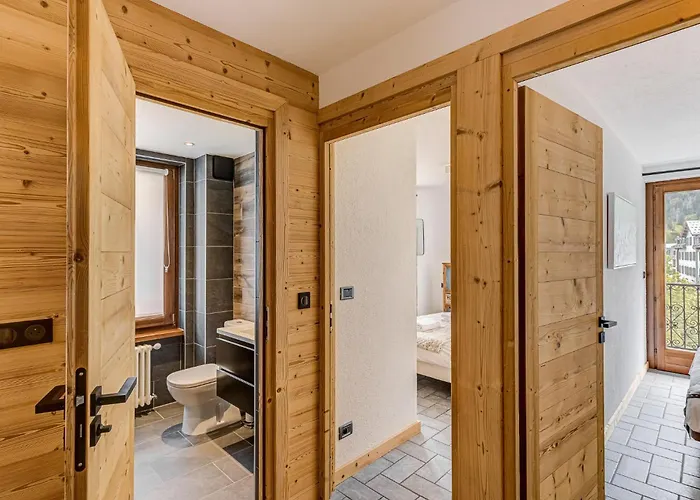 Winn, Alpes Travel, Chamonix, Sleeps 6 *