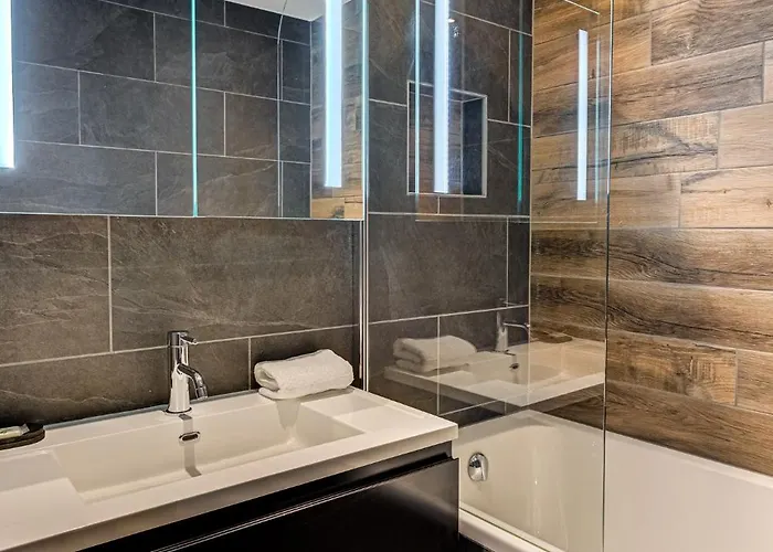 Winn, Alpes Travel, Chamonix, Sleeps 6 Apartament